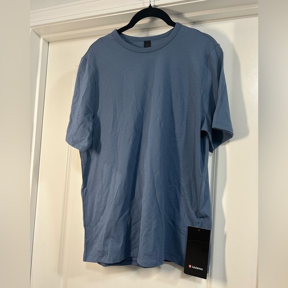 Lululemon Men's Organic Cotton Classic Fit T-Shirt-Washed Denim Color - Picture 4 of 5